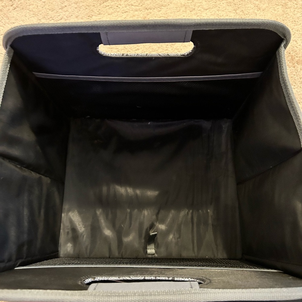 collapsible bin - Picture 3 of 5